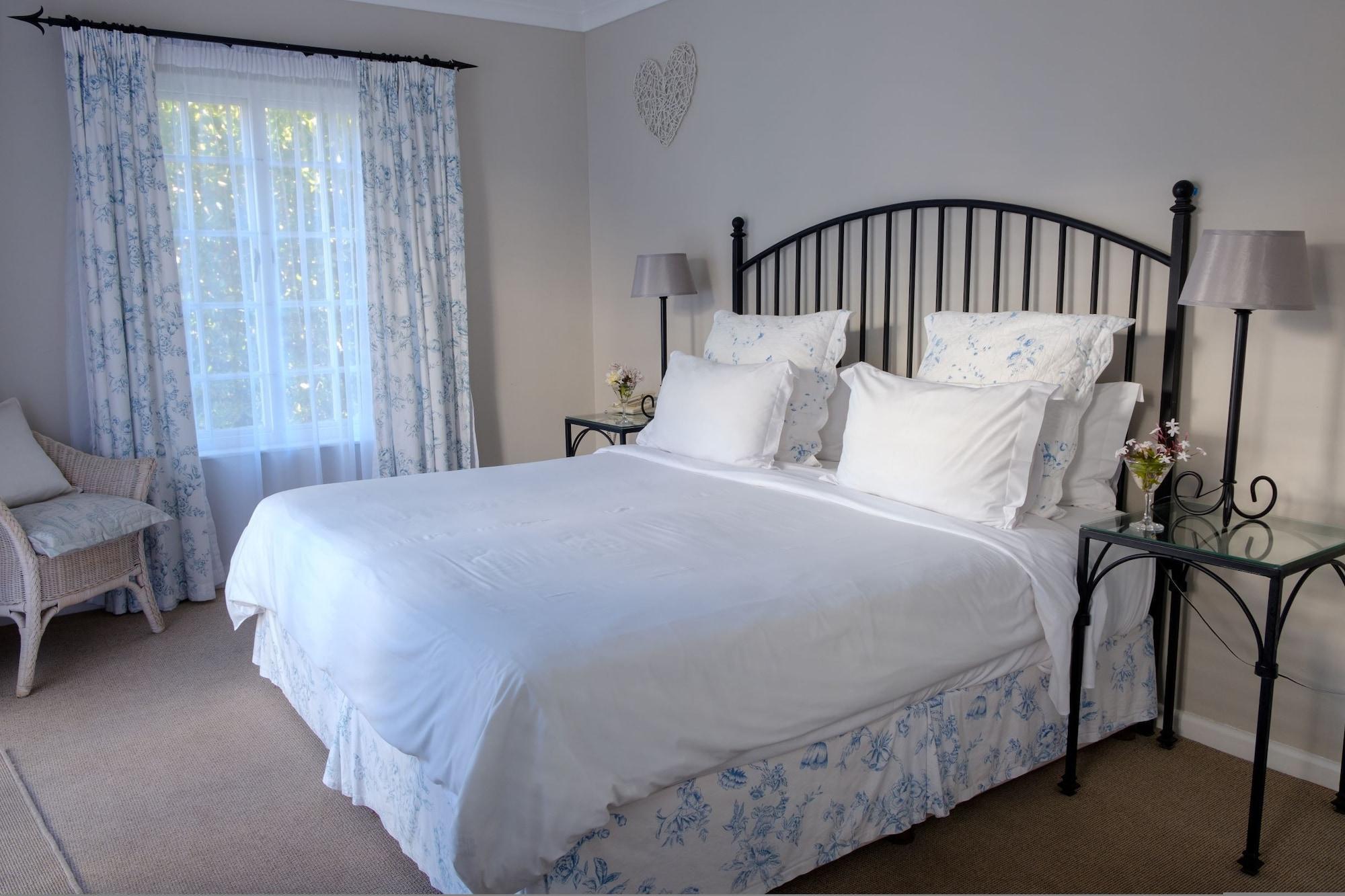 Constantia White Lodge Guest House Cape Town Exterior photo