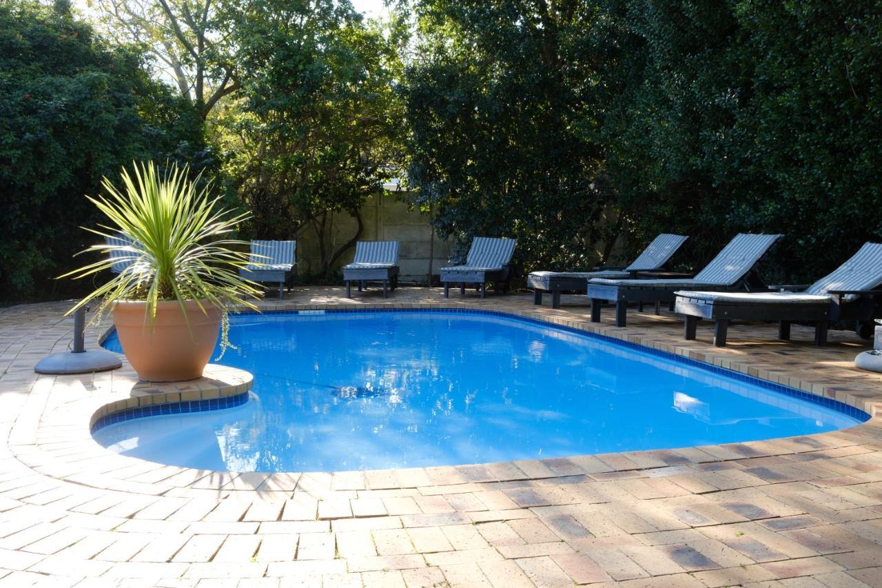 Constantia White Lodge Guest House Cape Town Exterior photo