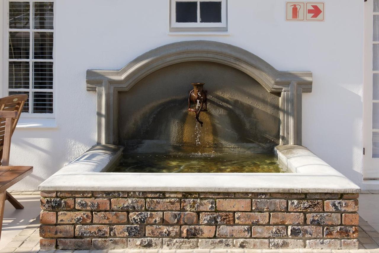 Constantia White Lodge Guest House Cape Town Exterior photo