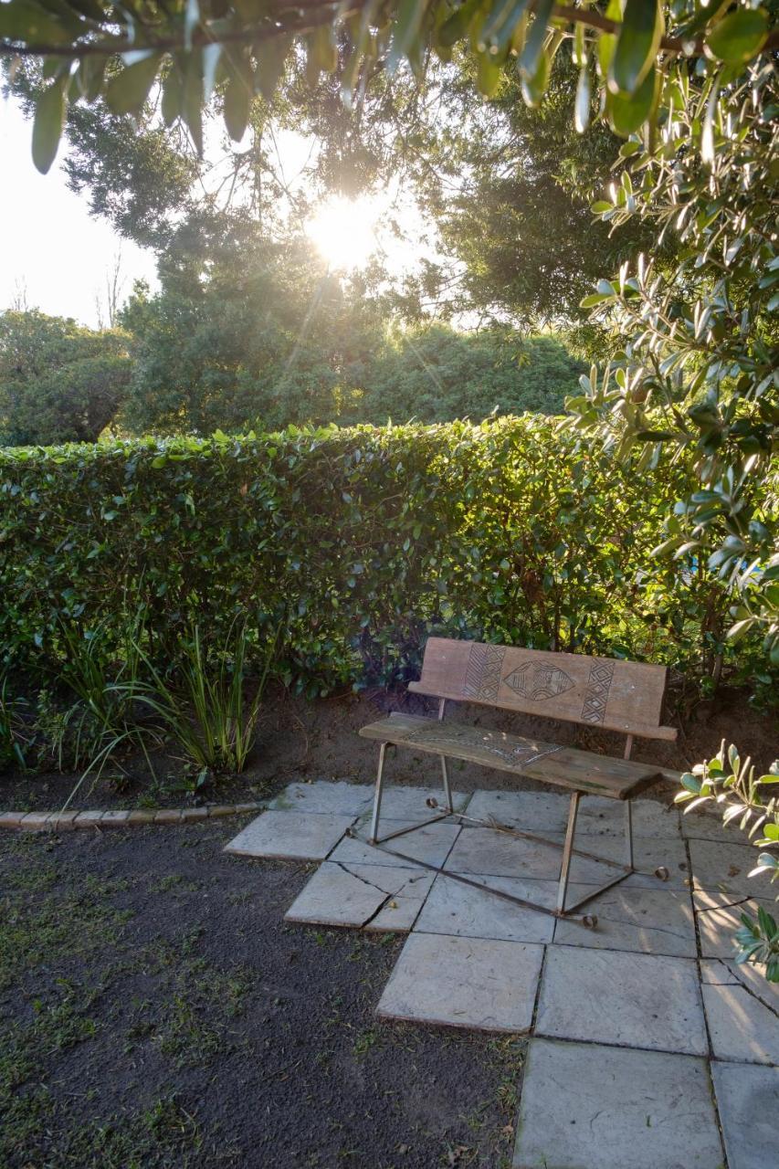 Constantia White Lodge Guest House Cape Town Exterior photo