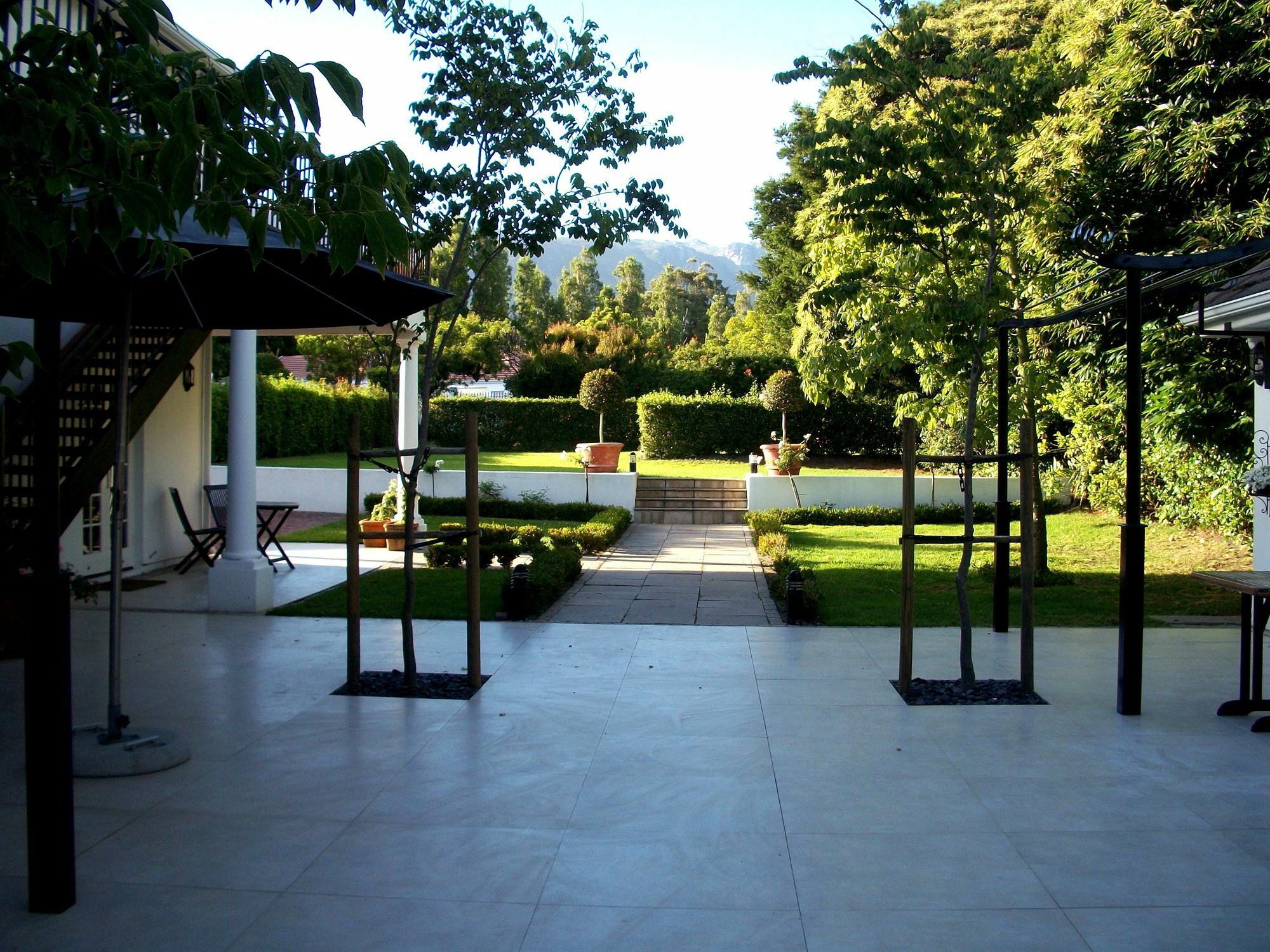 Constantia White Lodge Guest House Cape Town Exterior photo
